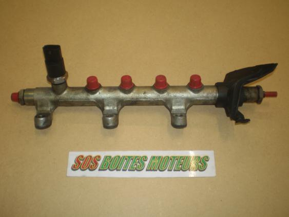 Rampe D'injection Pour Aprilia RSV4 R 2009-2011 - Pièce D'occasion En Bon état